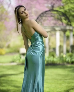 Nicole-1 Wilmington Delaware senior photographer