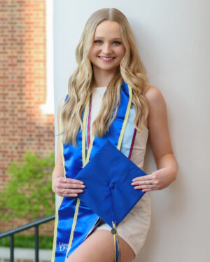 Delaware-College-Senior-Photohgrapher-8 Dreamscape Studios | College Graduation Photographer in Delaware